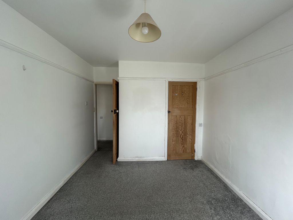 Property photo 3 of 12 Image