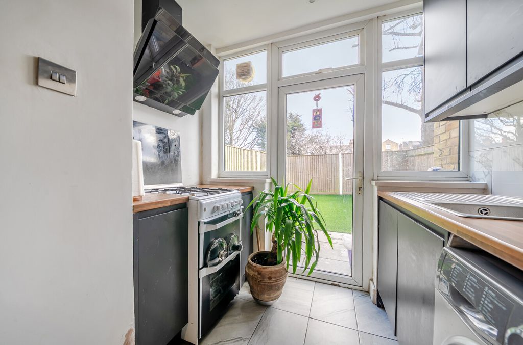 Property photo 3 of 19 1262917 (3).Jpg