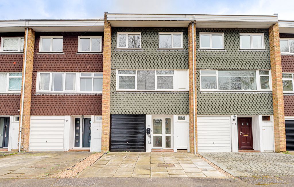 Property photo 1 of 14 Front