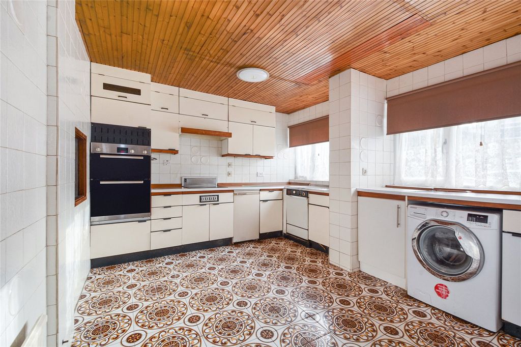 Property photo 3 of 15 Picture No. 04