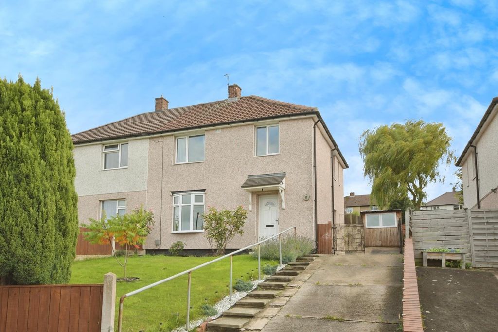 Property photo 1 of 19 Front 02.Jpg