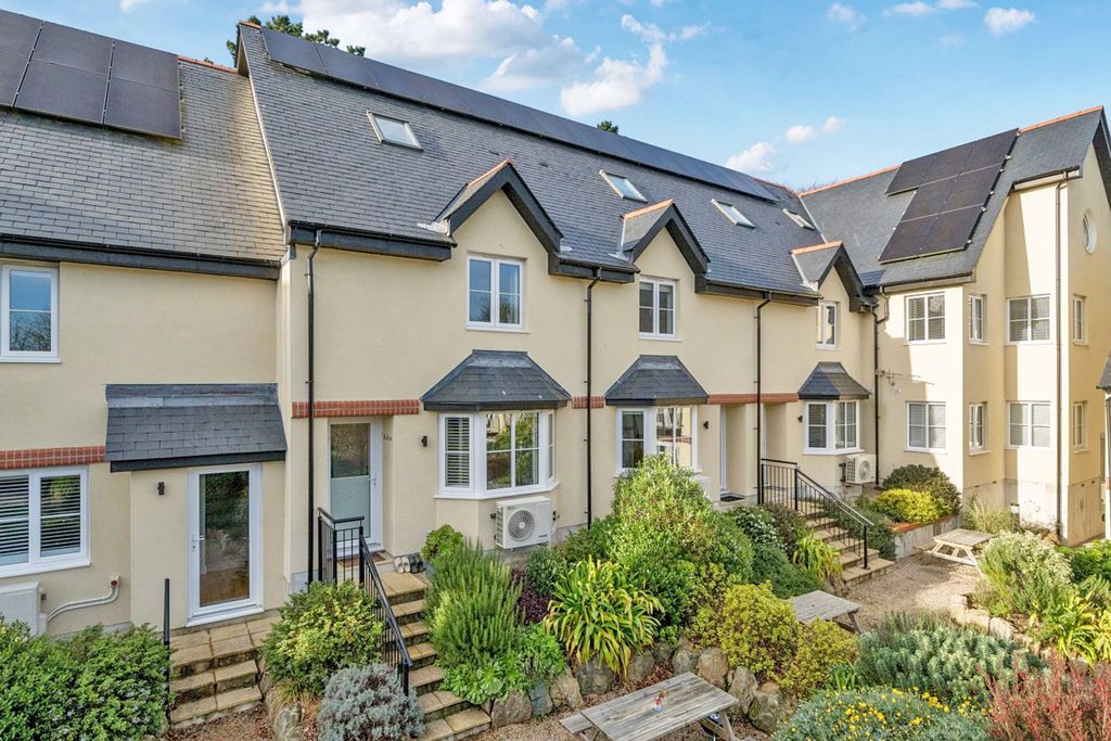 Property photo 1 of 12 Photo 1