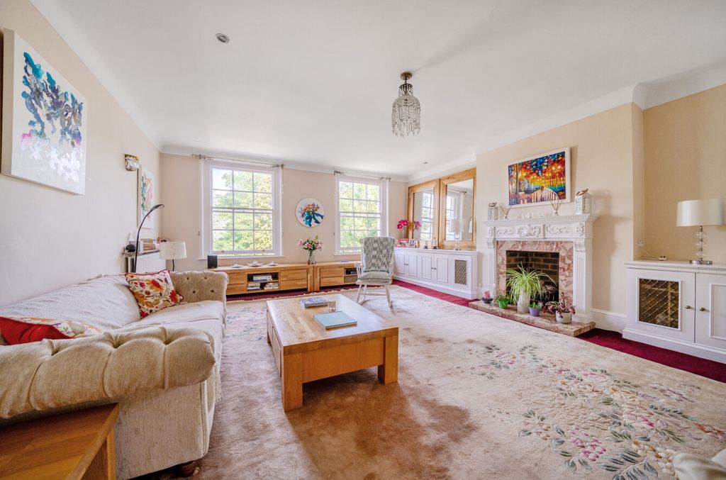 Property photo 2 of 16 1316601-32-6867F3...
