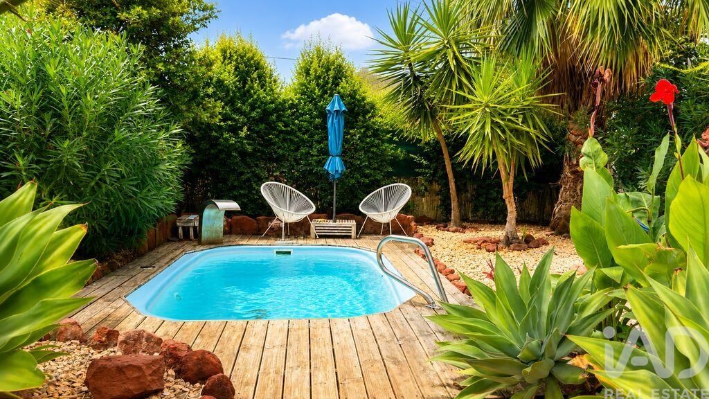 Property photo 1 of 31
