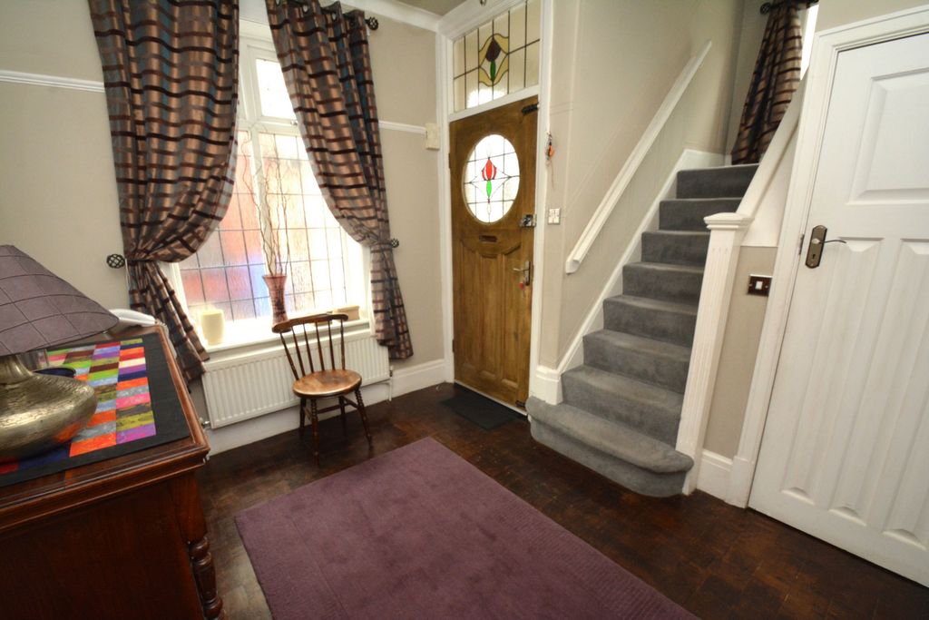 Property photo 2 of 23 Hallway