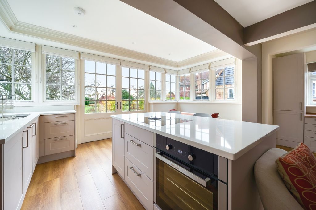 Property photo 2 of 15 1068924 (14)