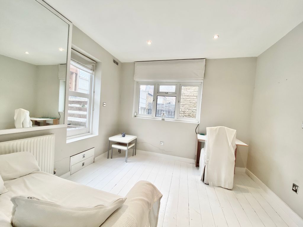 Property photo 3 of 12 Rec2