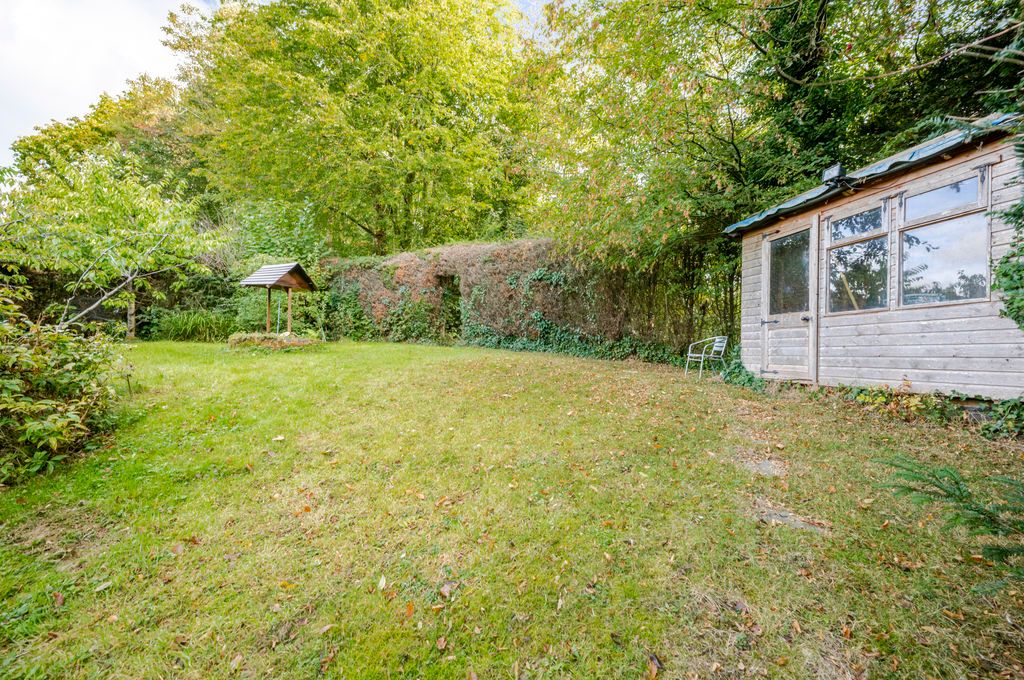 Property photo 2 of 29 Photo 24