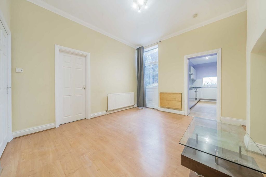 Property photo 2 of 5