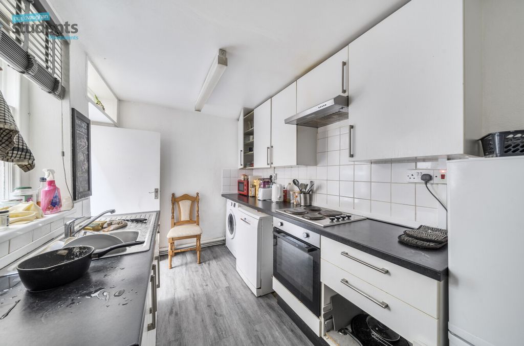 Property photo 3 of 9 5Db7F068-4552-43B...