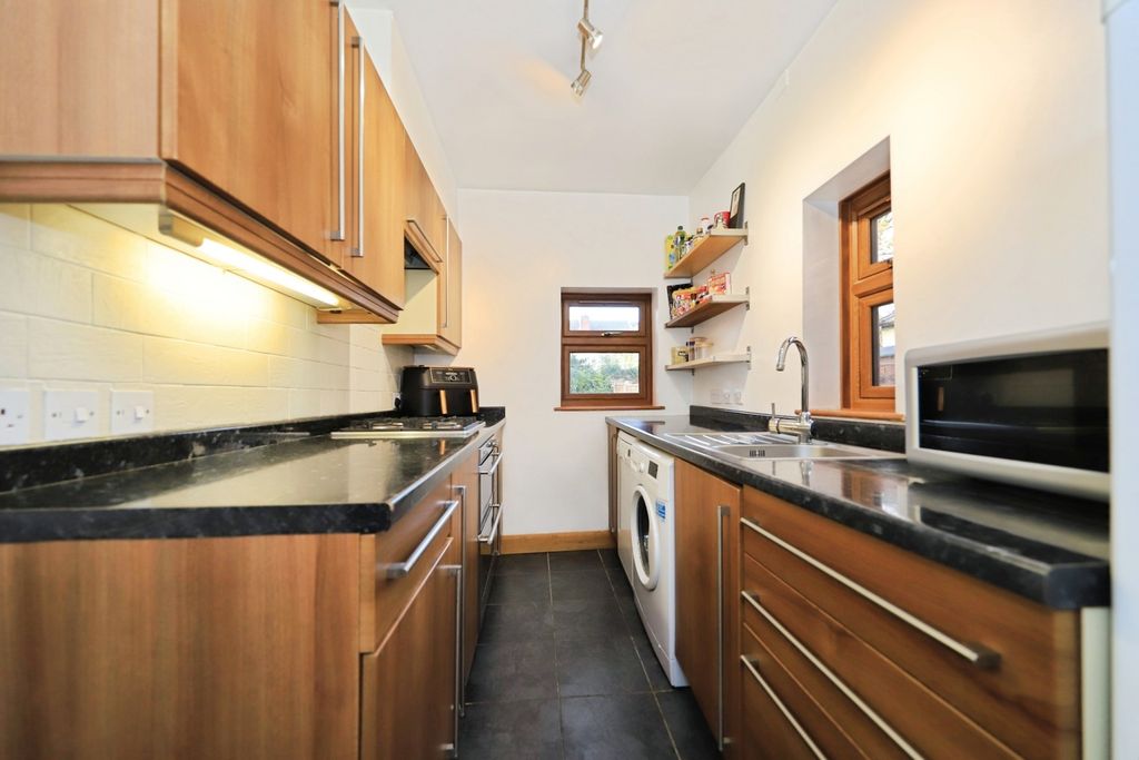 Property photo 3 of 13 Kitchen