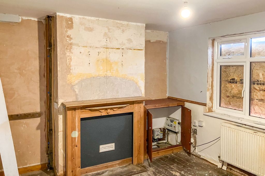 Property photo 3 of 15 5 Semple Road, Carlisle, Cumbria, Ca1 3Az