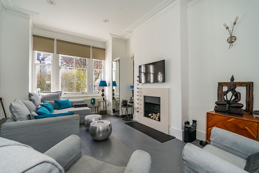 Property photo 3 of 22