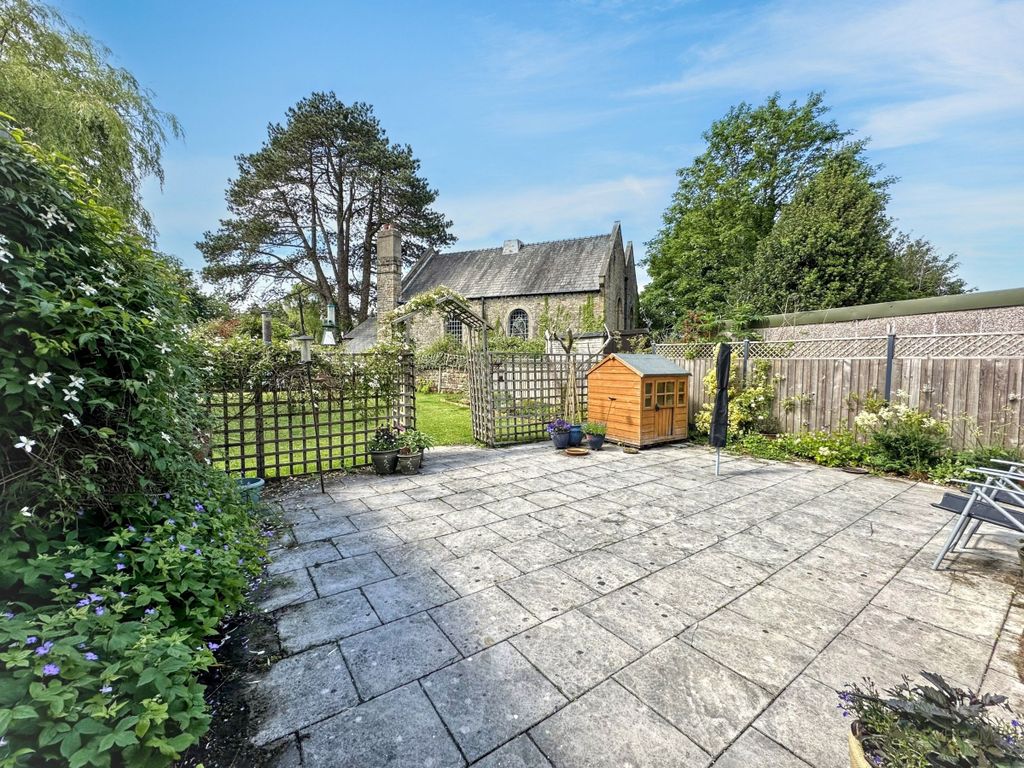 Property photo 3 of 23