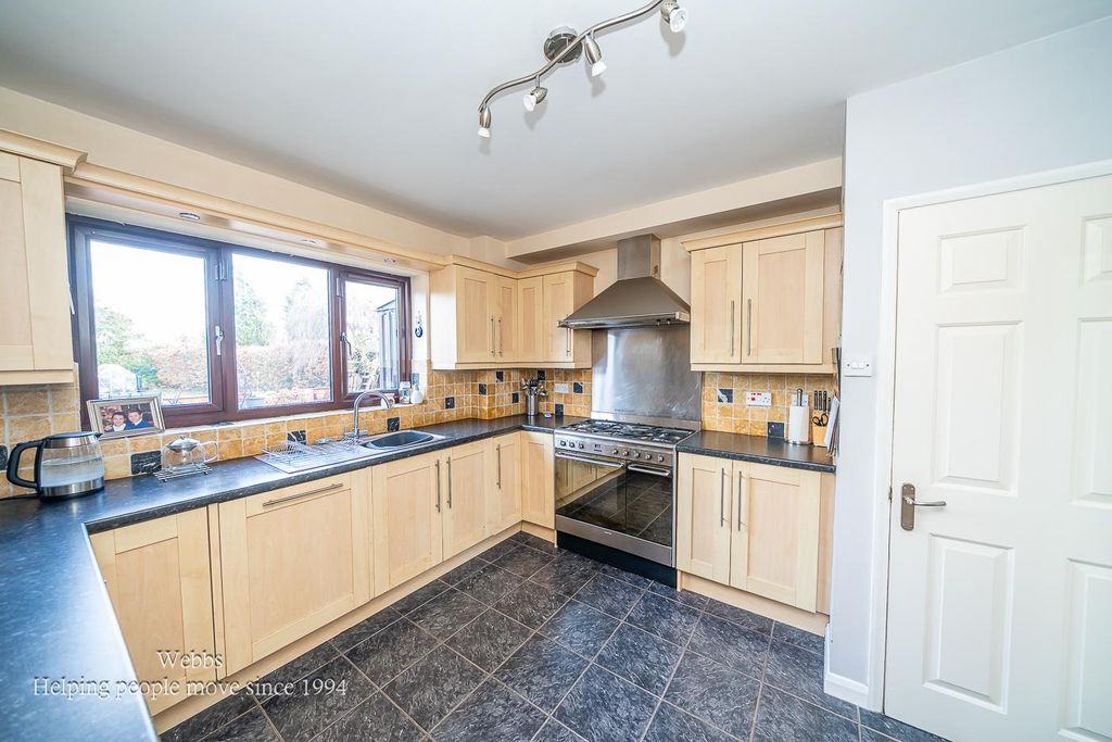 Property photo 3 of 53 Webbs-10.Jpg