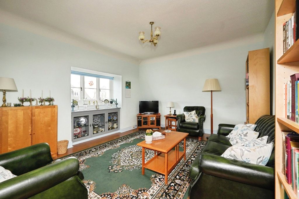 Property photo 3 of 20 Picture No. 12