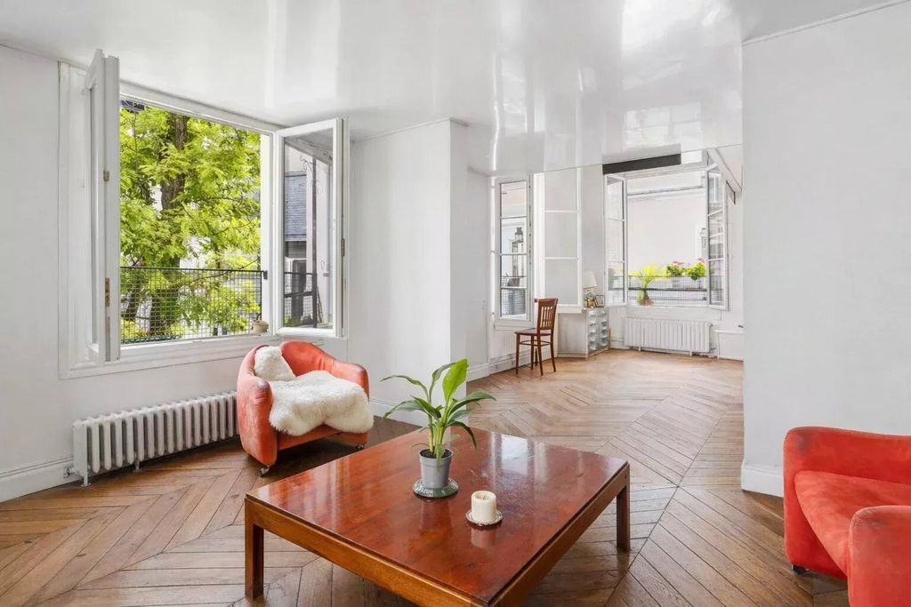 Property photo 1 of 16 Avenue Gabriel - Charming Duplex