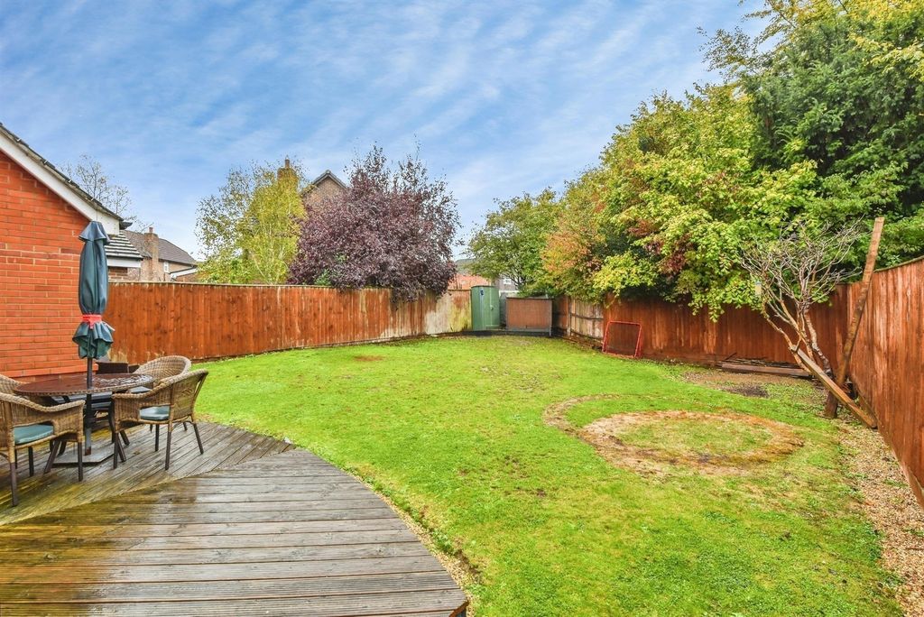 Property photo 2 of 18