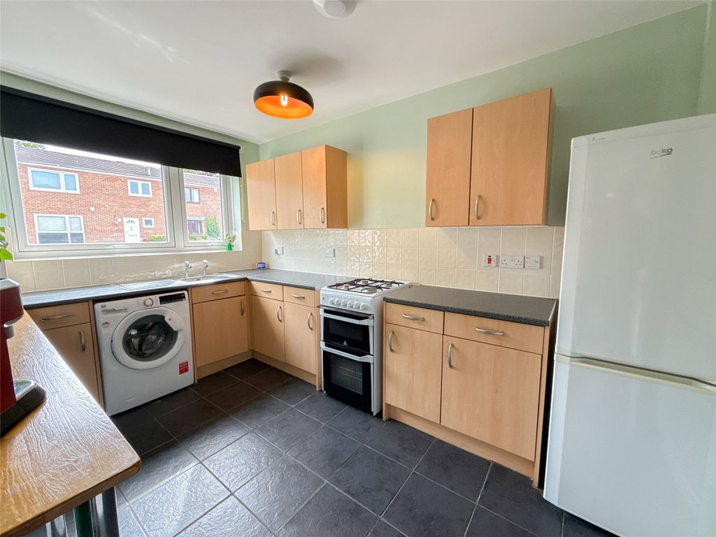 Property photo 2 of 14 Kitchen