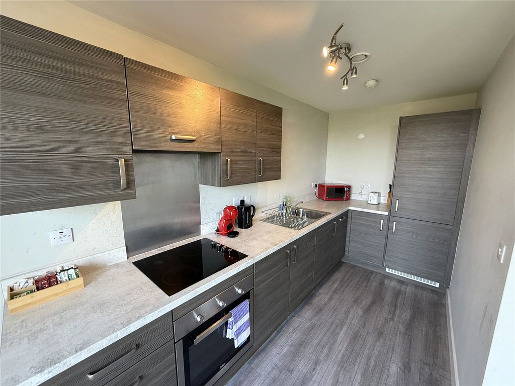 Property photo 3 of 10 Picture No. 11