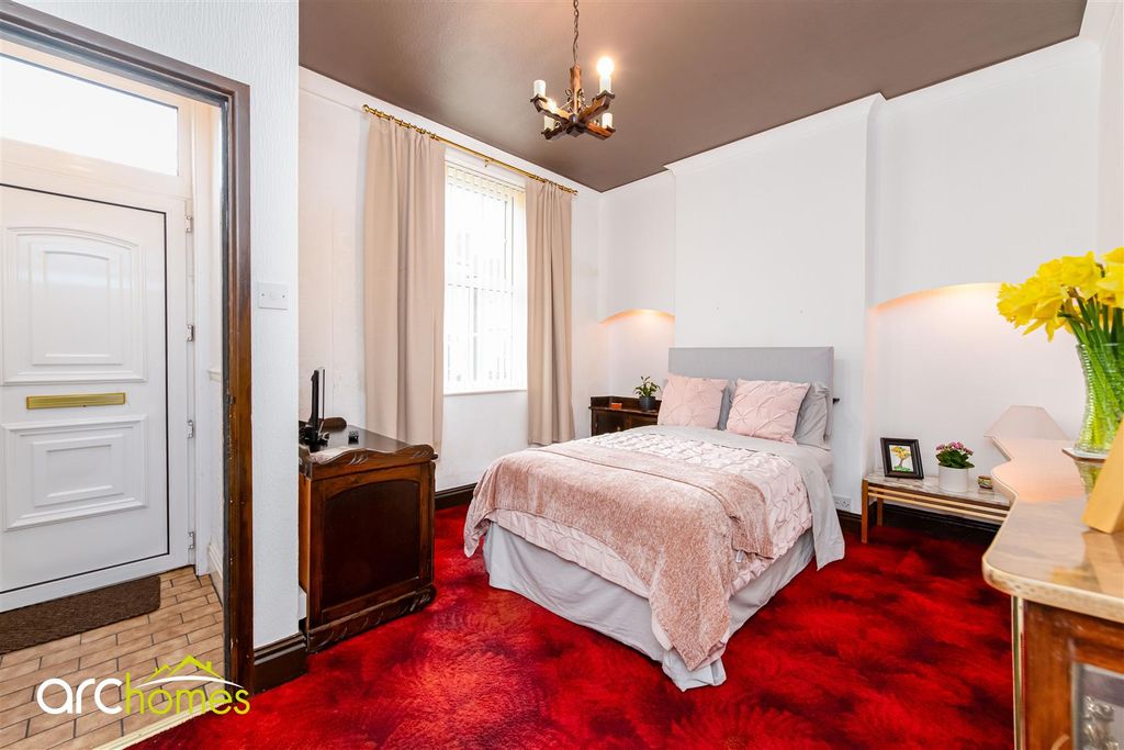 Property photo 2 of 21 Wigan-2.Jpg