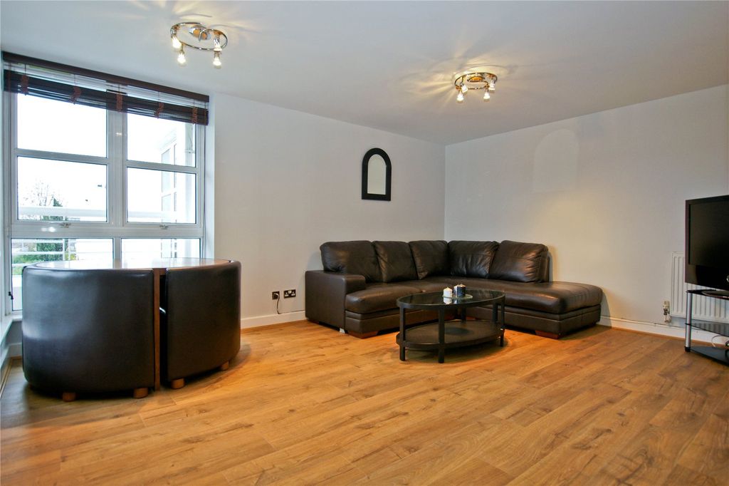 Property photo 2 of 5 Living Room