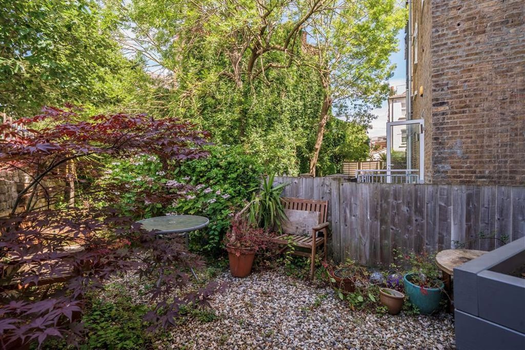 Property photo 3 of 8