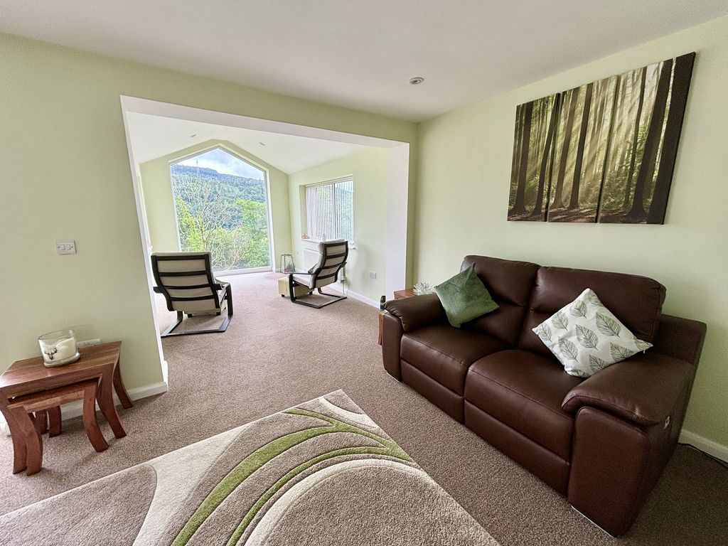 Property photo 3 of 34 Living Room