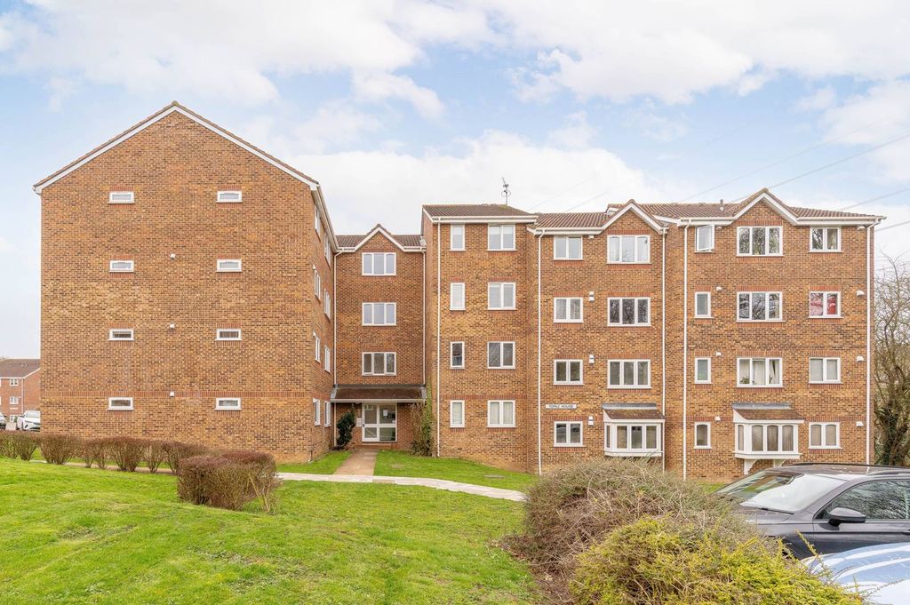 Property photo 1 of 10