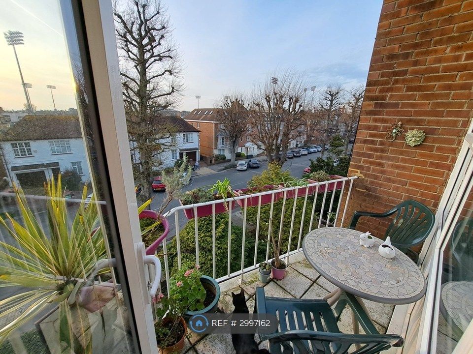 Property photo 2 of 25 Balcony