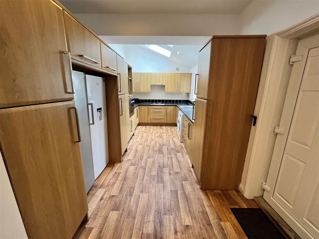 Property photo 1 of 8 7.Jpg