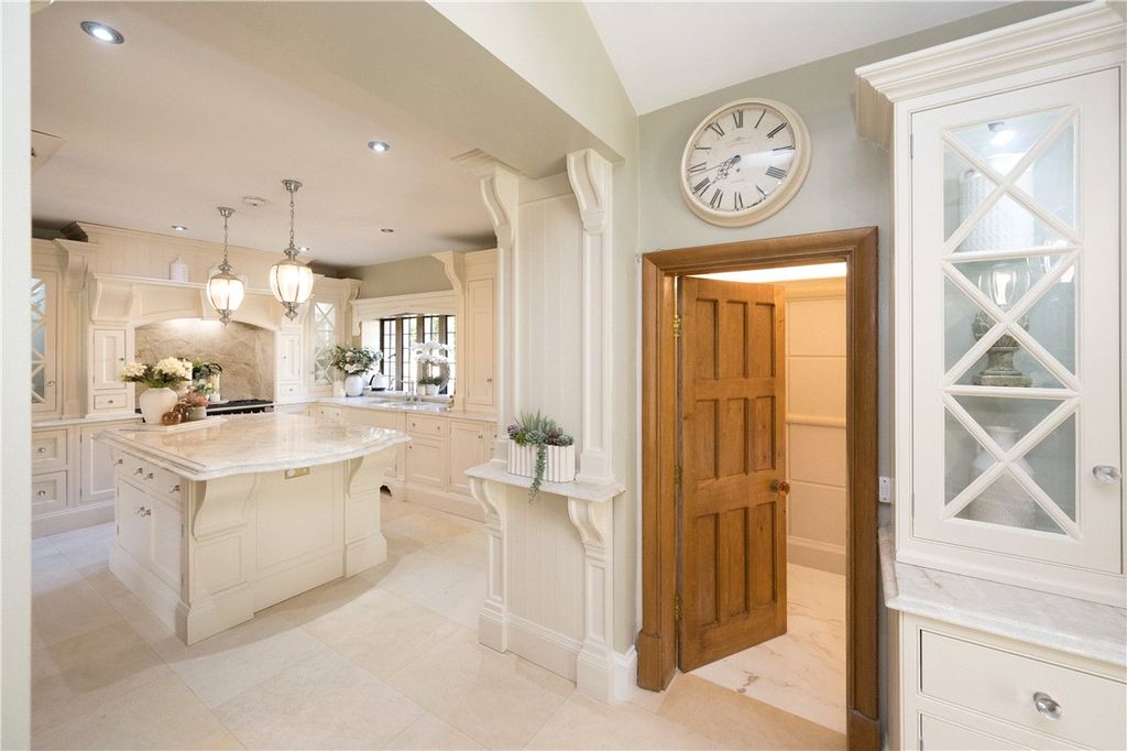 Property photo 3 of 25 Picture No. 04