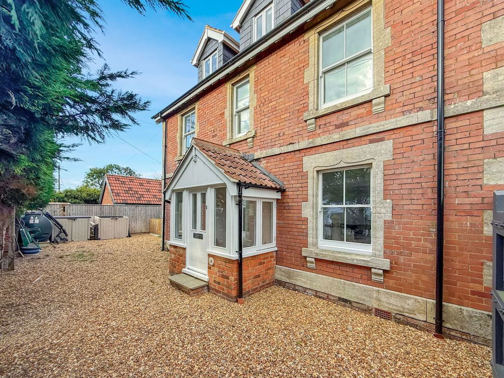 Property photo 1 of 38