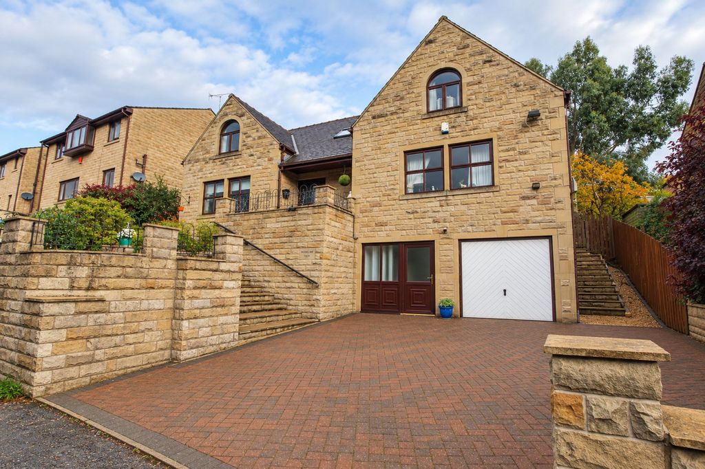 Property photo 1 of 29