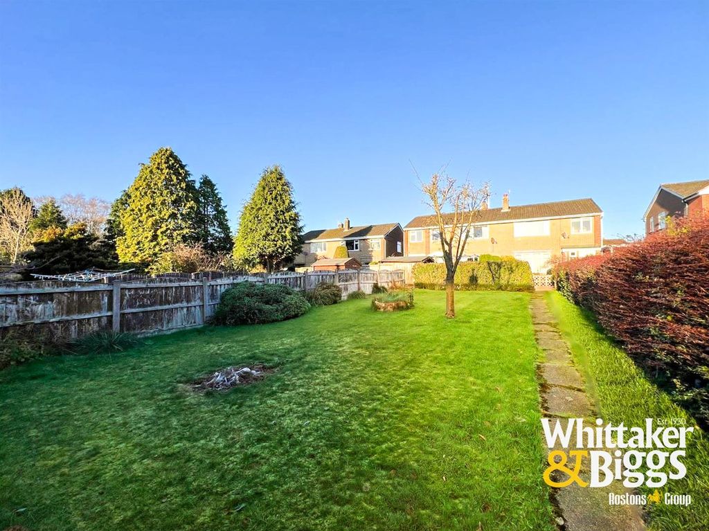 Property photo 2 of 17 Rear Garden