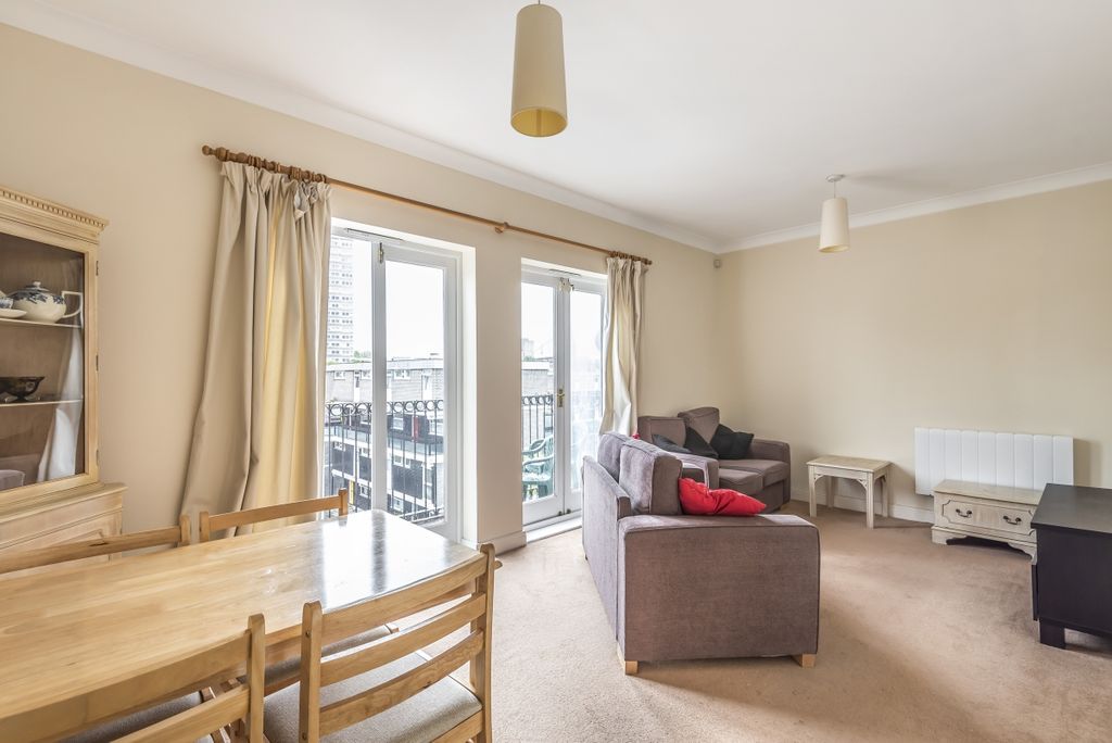 Property photo 1 of 8 610677 (2)