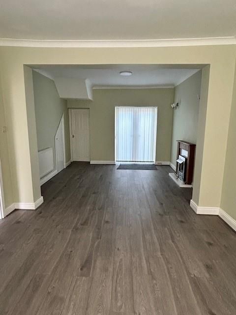 Property photo 3 of 11 Lounge.Jpg