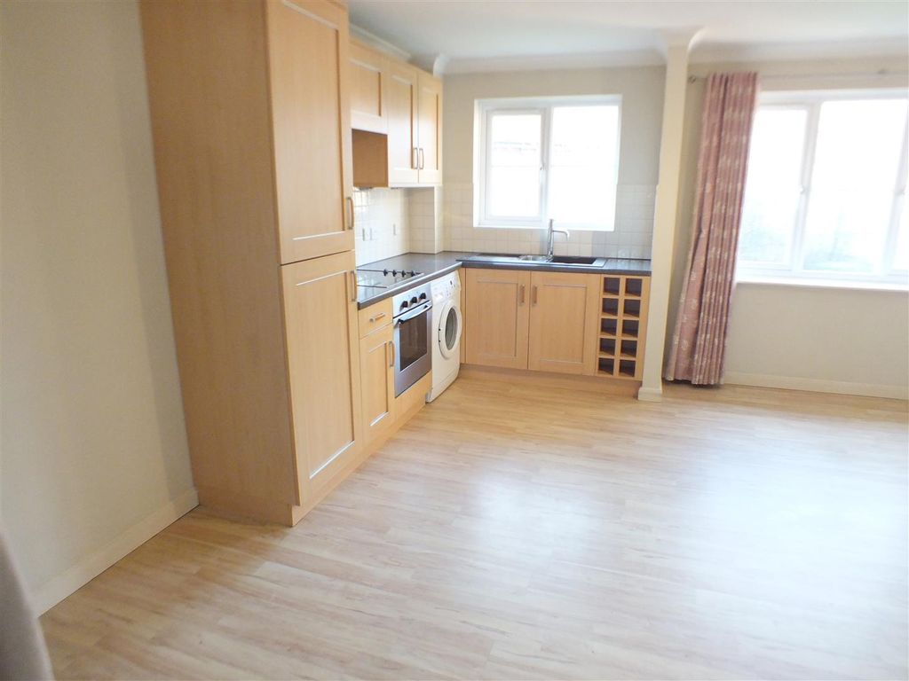 Property photo 2 of 6