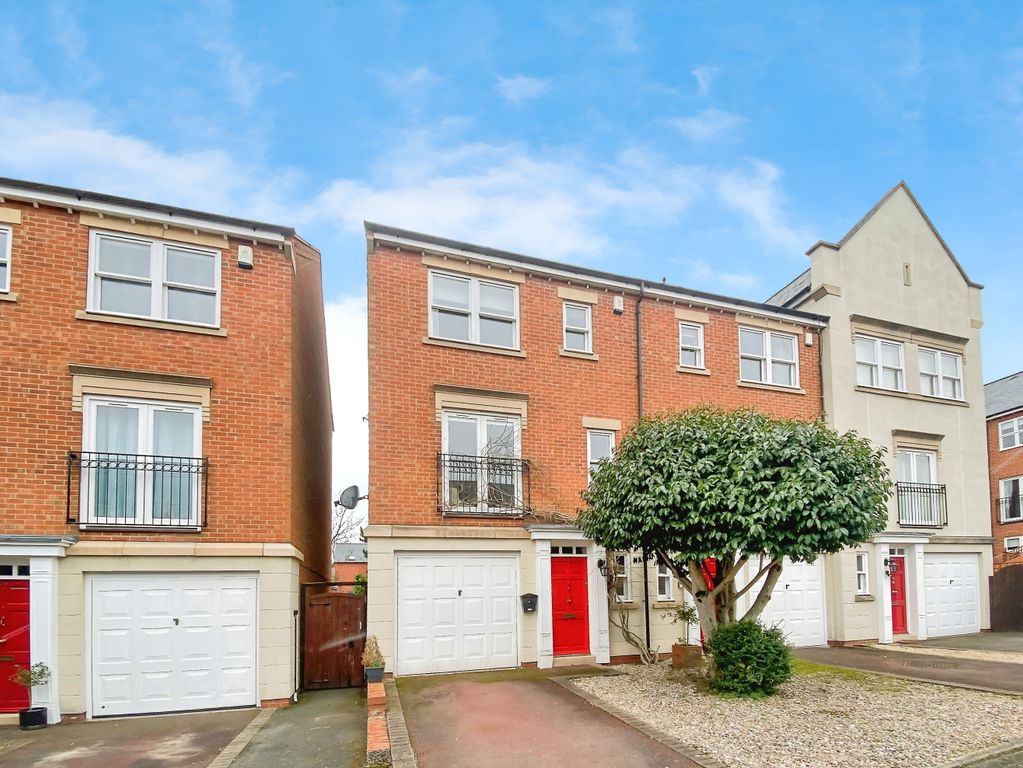 Property photo 1 of 14 5308Bb42-Front 2015 20st 20Nicholas