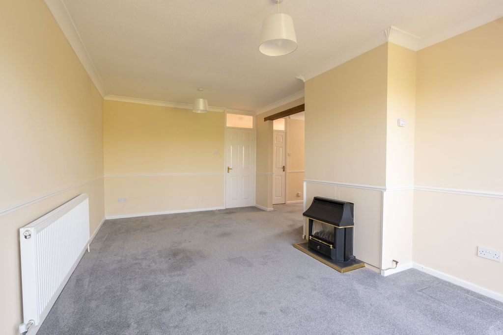 Property photo 3 of 19
