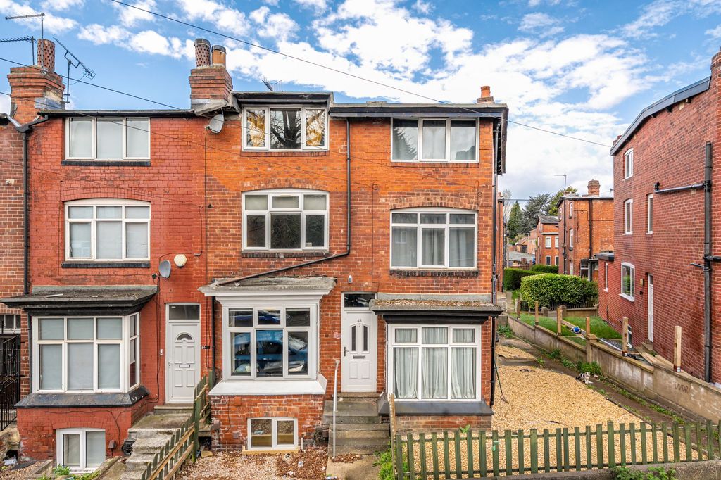 Property photo 1 of 18