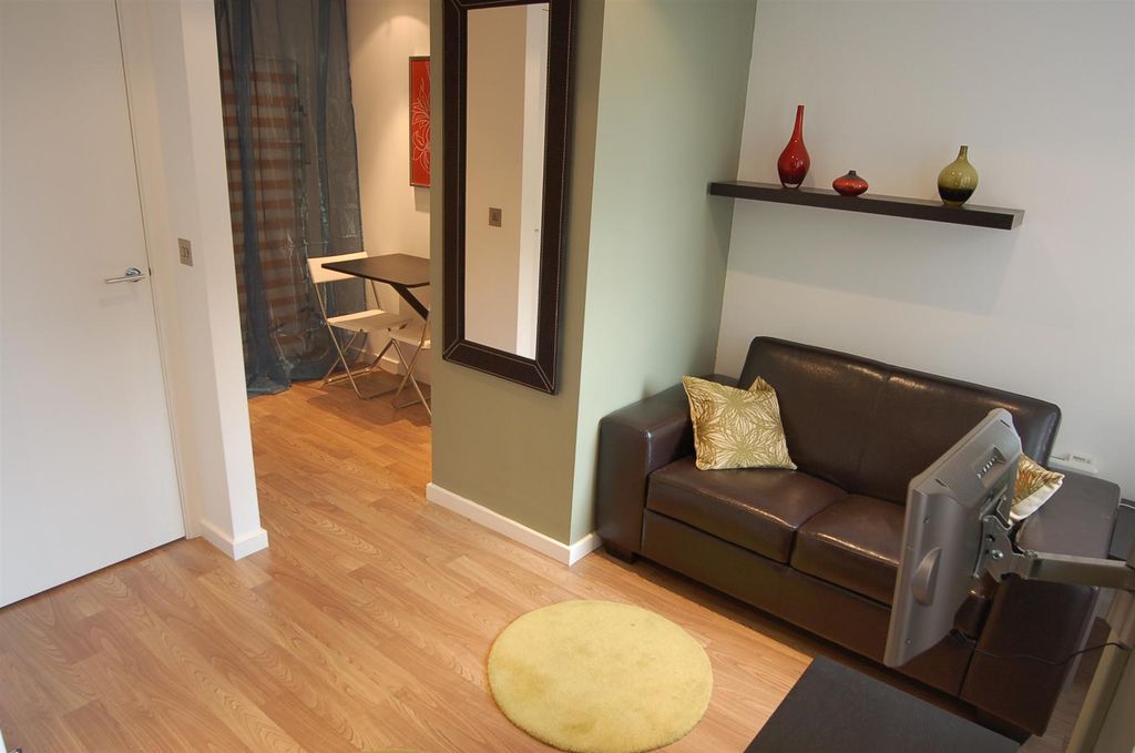 Property photo 2 of 5