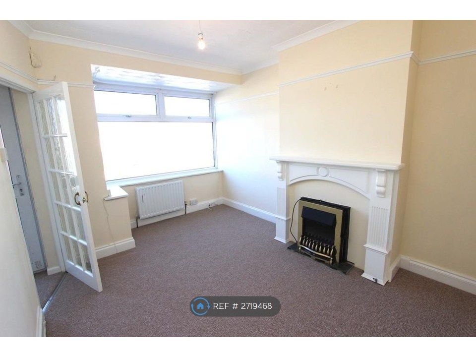 Property photo 2 of 9 Living Room