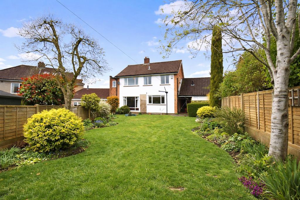 Property photo 2 of 18 Sunny Suburban Garden And House.Png