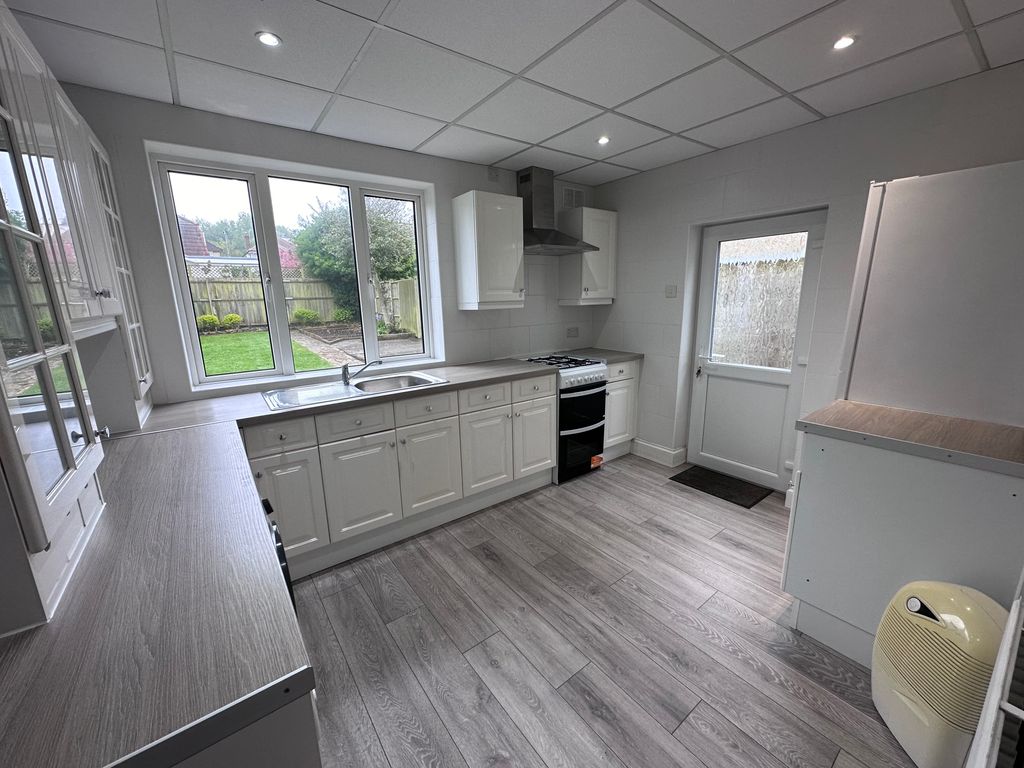 Property photo 2 of 23 Img_1182