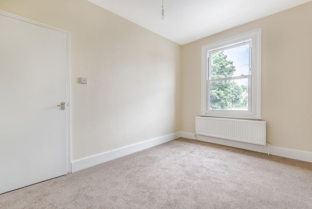 Property photo 2 of 6 500427 (5)