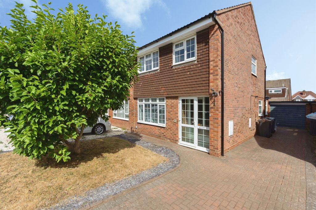 Property photo 1 of 24