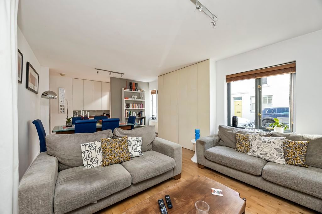 Property photo 2 of 17 Photo 14