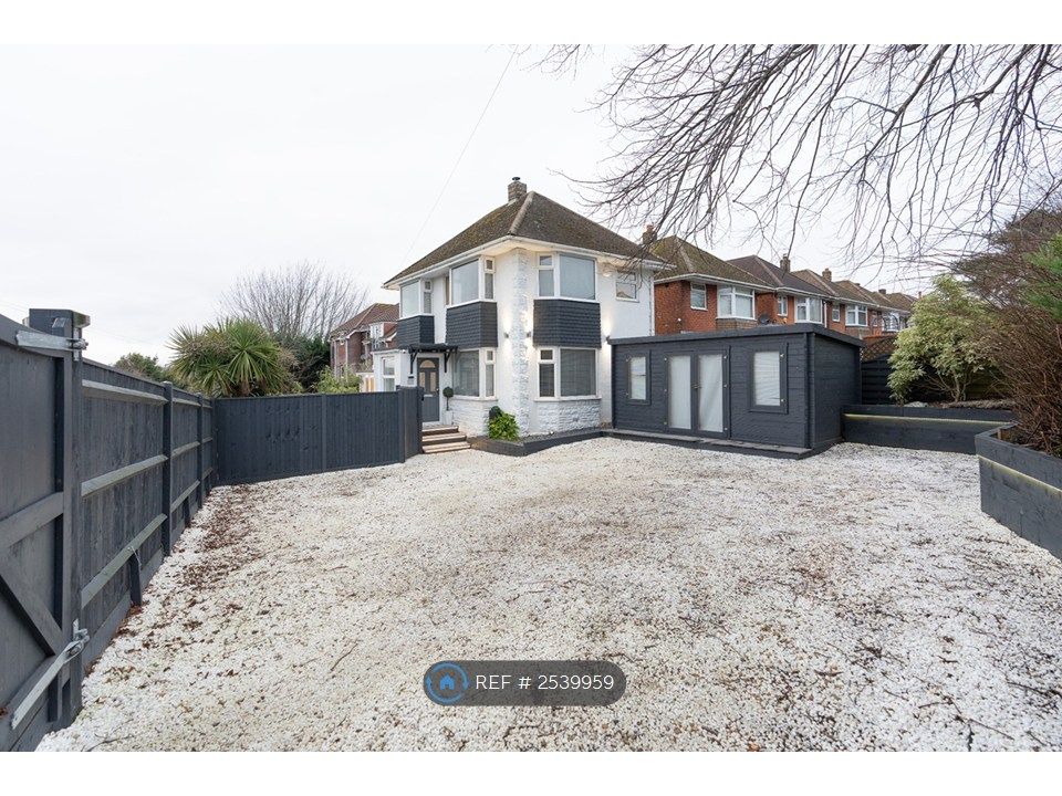 Property photo 1 of 35