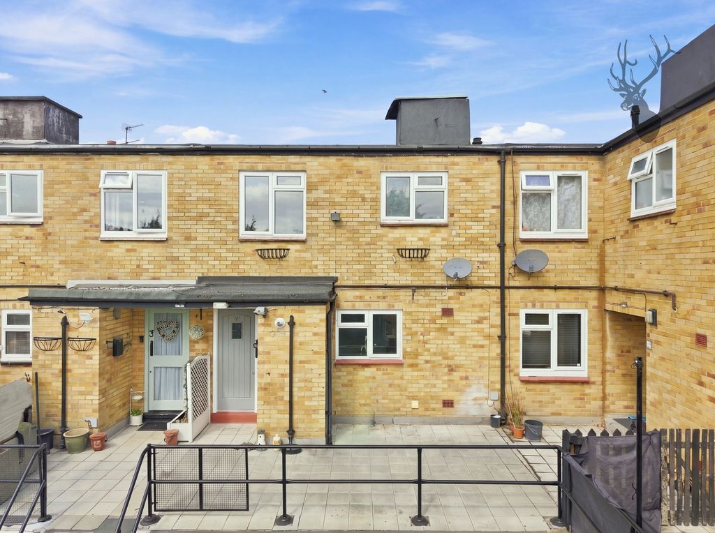 Property photo 1 of 17